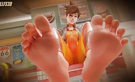 Trapped under tracers feet soles