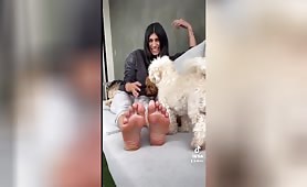 mia khalifa soles and toes wiggling
