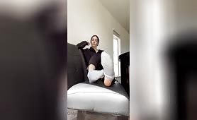 Goddess Nicci Facecam feet in socks tease and removed