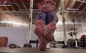 Mistress Stormy SIZE 13 feet in the gym only the voyeur stare at long feet