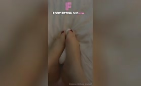 Hala Alsabah foot play vibrator porn