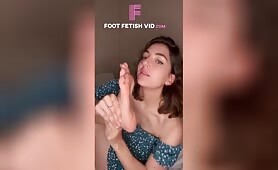 ChichiLuluciole self foot worship